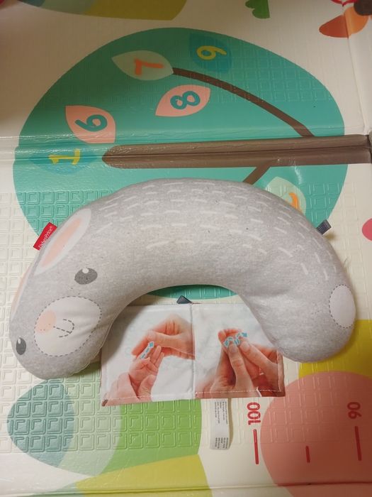 Fisher price,  подушка для викладання на животик і масажу