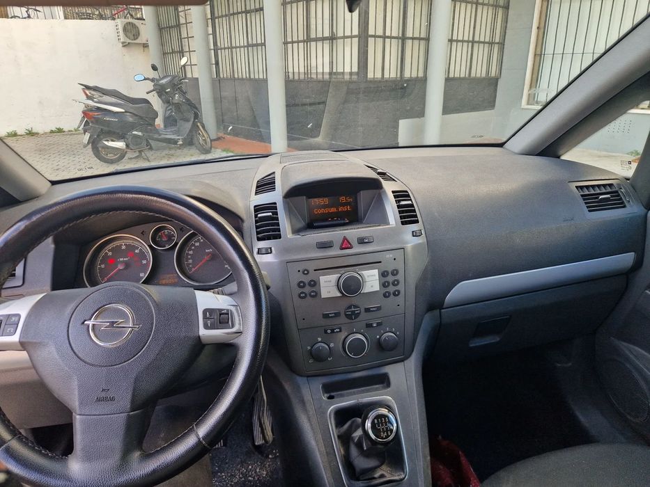 Opel Zafira 1.9 CDTI Enjoy