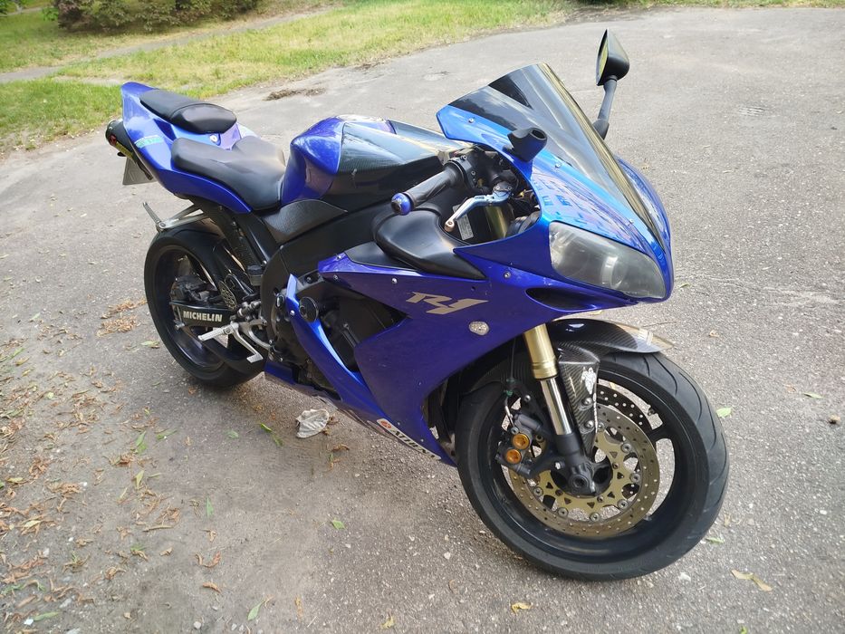 Yamaha R1 rn12 2005