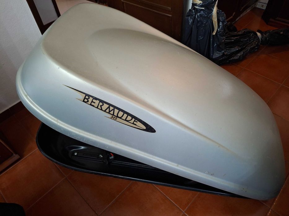 Bermude 315 Norauto Com Barras Originais + Barras Thule de Bicicleta