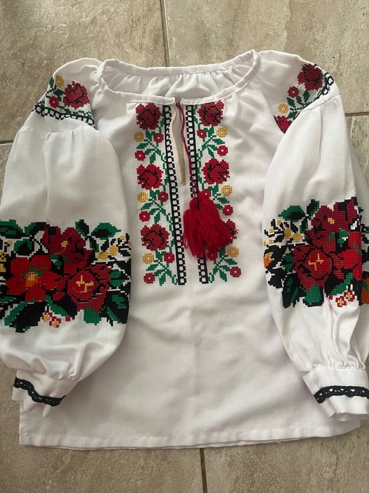 Вишиванка для дівчинки