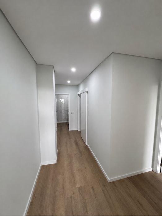 Construção | Remodelações Interiores | Pinturas, Pavimentos e Pladur | Obras Industriais