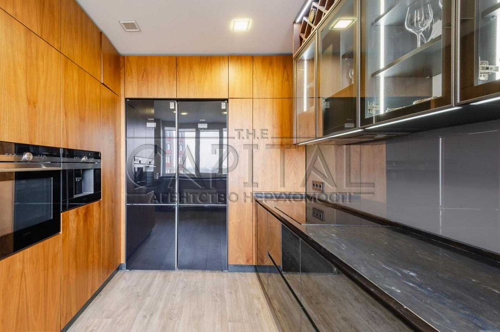 Apartment in Kyiv, Chokolivka - More