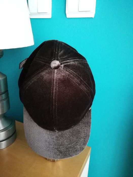 Boné de adulto em veludo verde