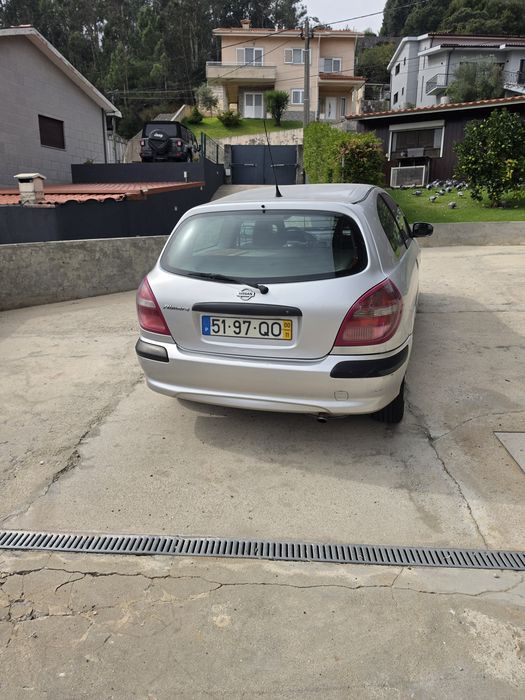 Nissan Almera 2.2