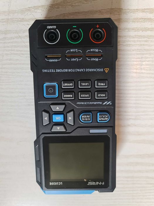 Miernik, multimetr, mostek LCR.