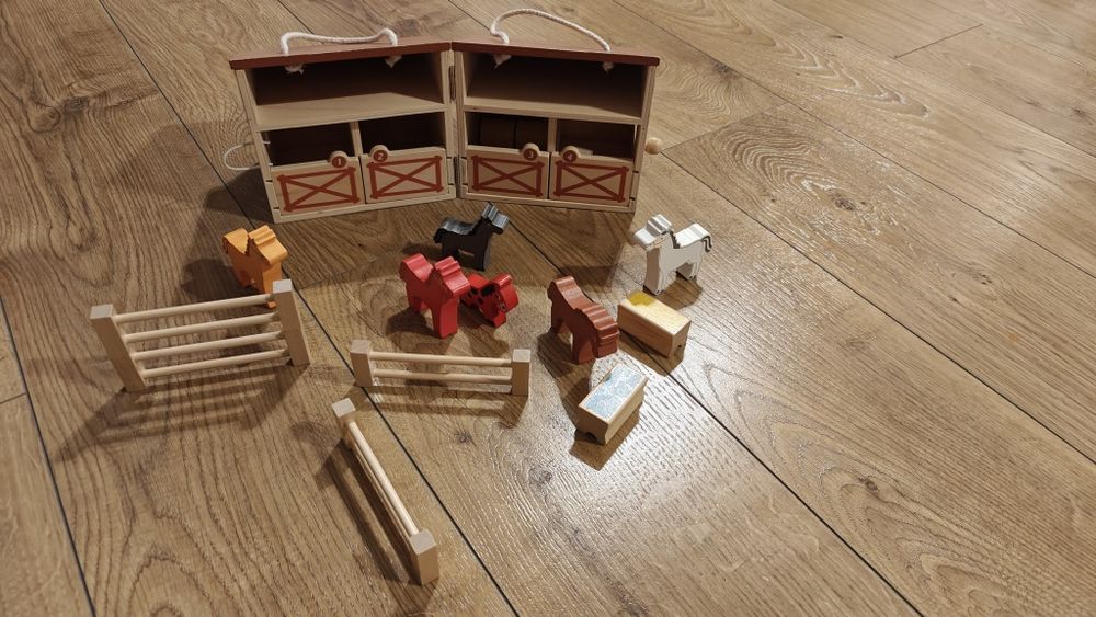 Eko stajnia - zabawka edukacyjna