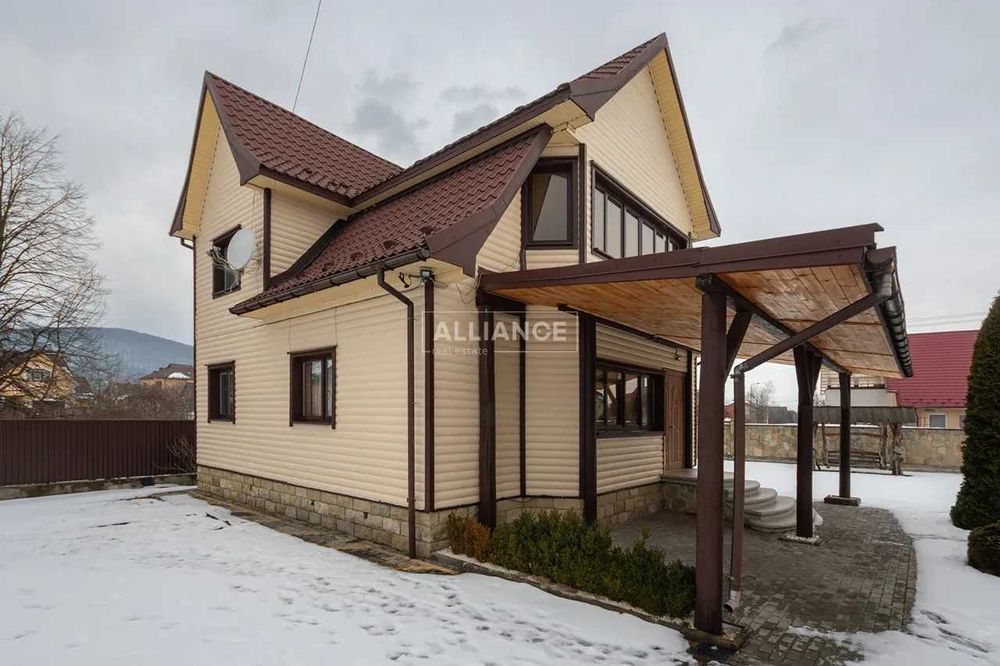 Затишний будинок з ремонтом в Надвірній!