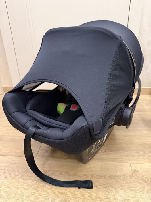 Fotelik samochodowy Nuna Pipa + TODL z bazą obrotową