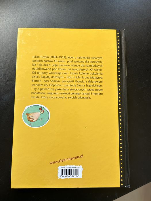 Książka z wierszami Juliana Tuwima