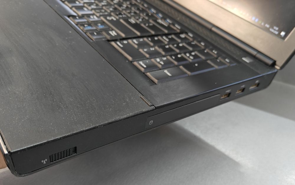 Dell Precision m6800 i7 16gb 256ssd Nvidia k3100m