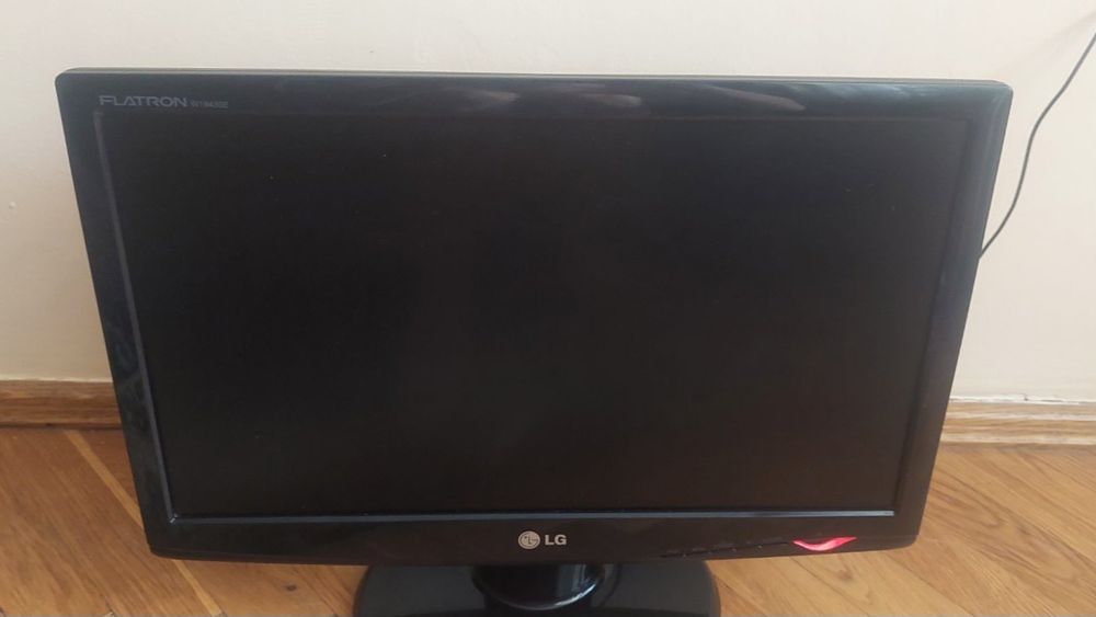 Монітор LG W1943SV