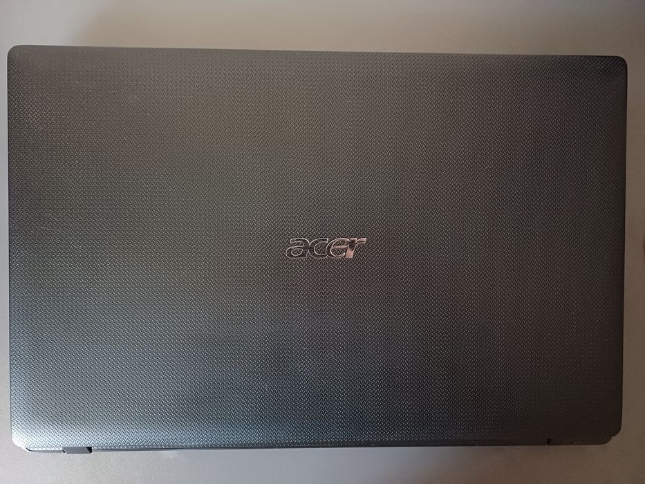 Acer Aspire 5742G i3-370M 2 ядра 4 потоки GeForce 540M 2GB SSD 240 HDD 250