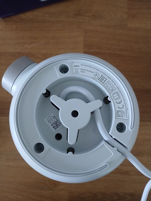 Zestaw Philips Avent: podgrzewacz do butelek + 3 nowe butelki + smoczki