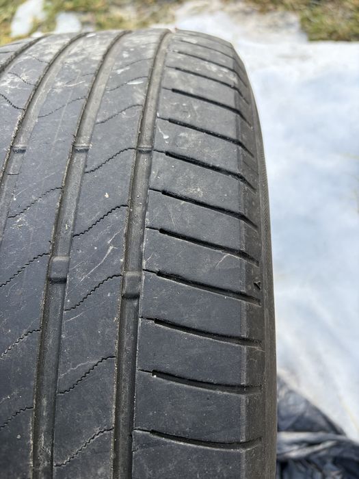 Bridgestone 215/55/17  23рік 2 шт