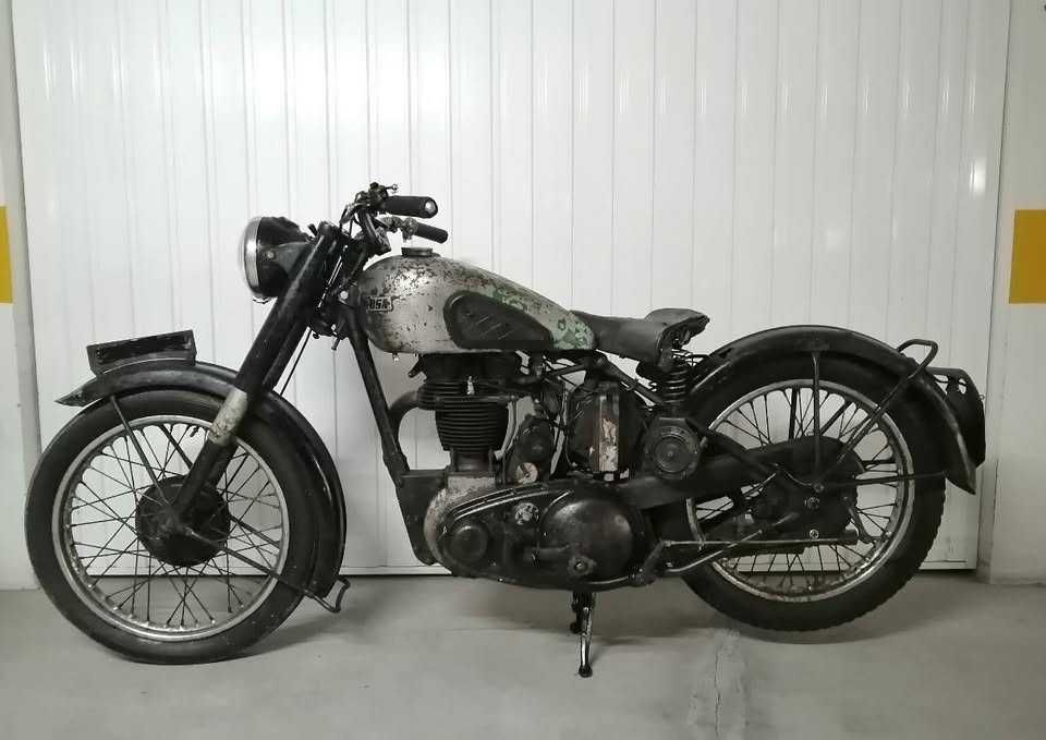BSA B31 - Motas Antigas