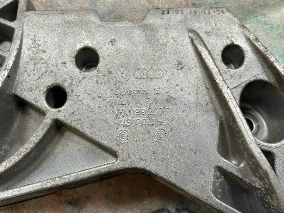 Опора двигуна 06J199207P AUDI VW SEAT SKODA