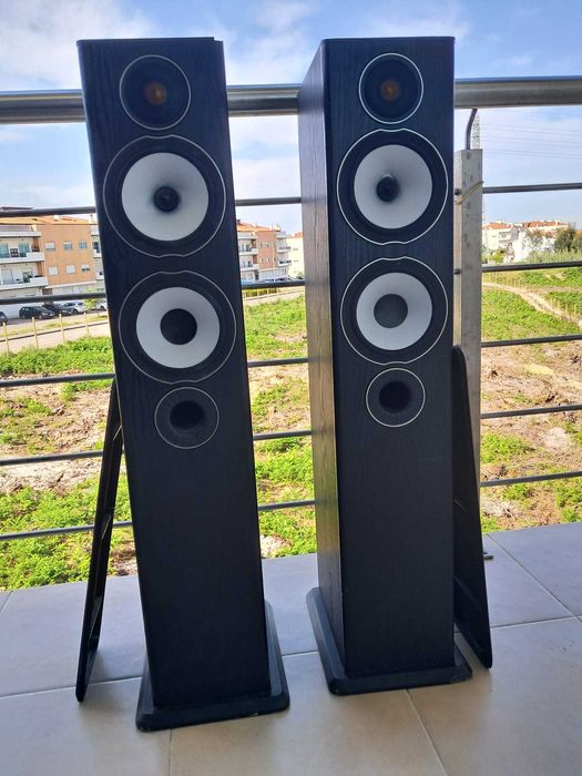 Colunas monitor audio BX5