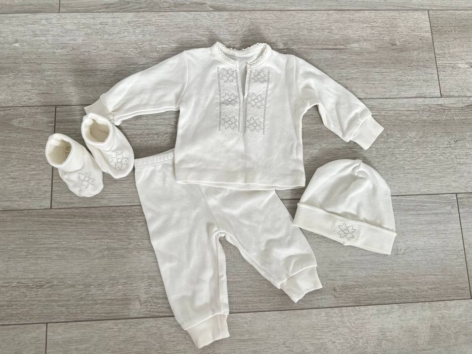 Набір костюм на хрещення  або на виписку в пологовий