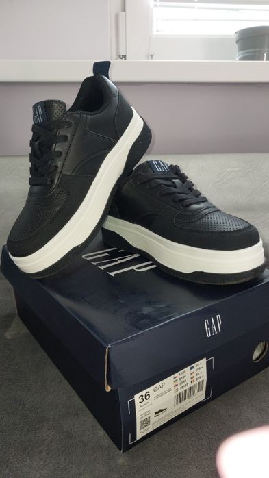 Nowe Buty GAP r. 36