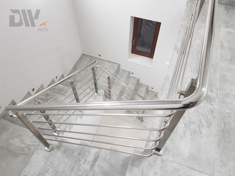 DW INOX – Solidne i Nowoczesne Balustrady ze Stali Nierdzewnej!