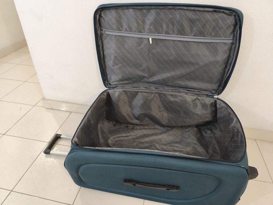 Mala  viagem altura. 0.80  larg. 0.50