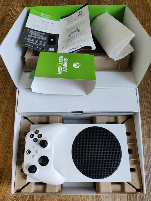 Xbox series S б/у