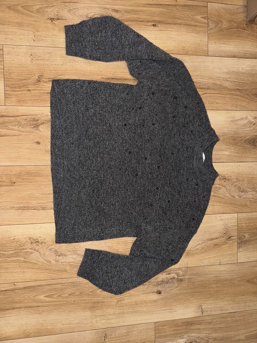 Szary ciepły Sweter H&M z koralikami rozm. S