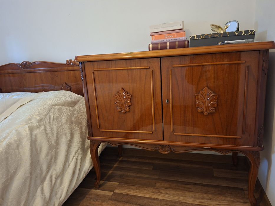 Łóżko Sypialniane z materacem + Komoda -Styl Ludwikowski