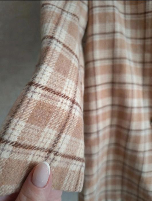 Płaszcz płaszczyk w kratkę rozmiar L 40