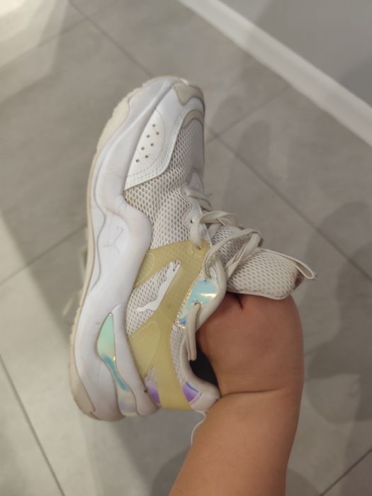 Puma Rise Glow rozmiar 38