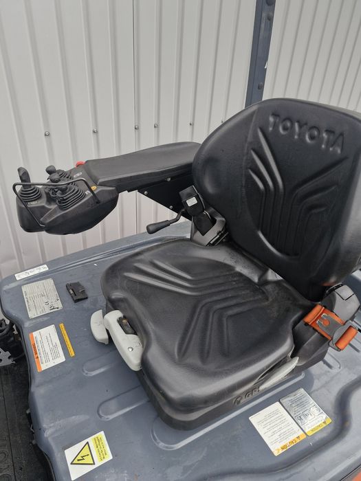 Навантажувач електричний Toyota 8FBМT16  погрузчик Тойота 2778 мот/год