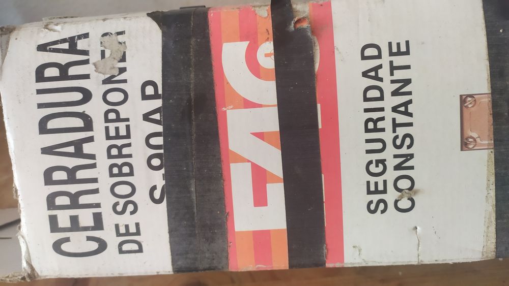 FAC Fechadura Sobreporner S-90AP