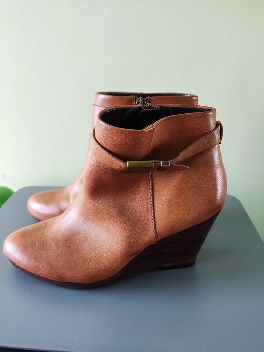 Buty damskie skórzane firmy Next rozmiar 40