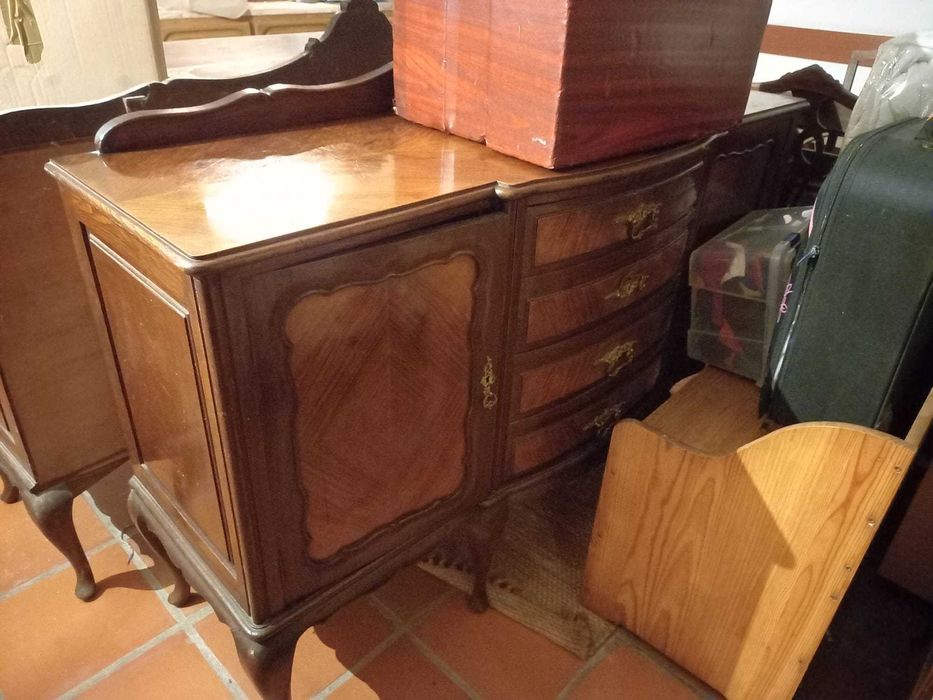 Secretária antiga