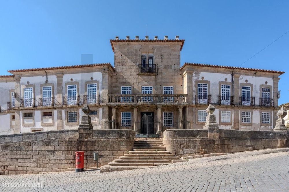 Solar dos Marqueses da Graciosa | Monumento Histórico com 2.036 m2 em