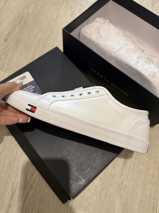 Tommy Hilfiger 38 розмір