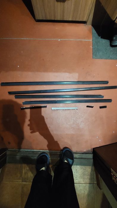 Продам молдинги е38