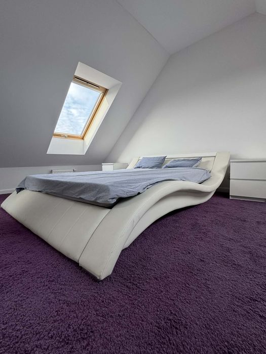 łóżko małżeńskie