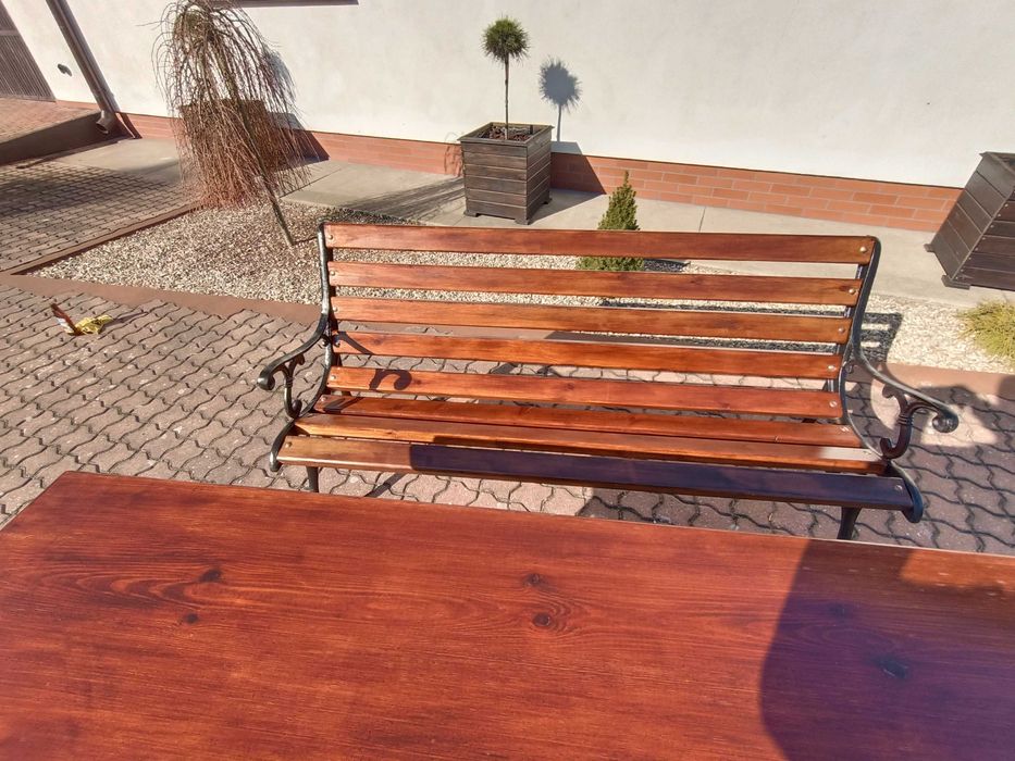 Komplet ogrodowy - stół + dwie ławki