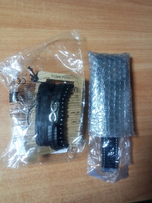 Чоловічий годинник.