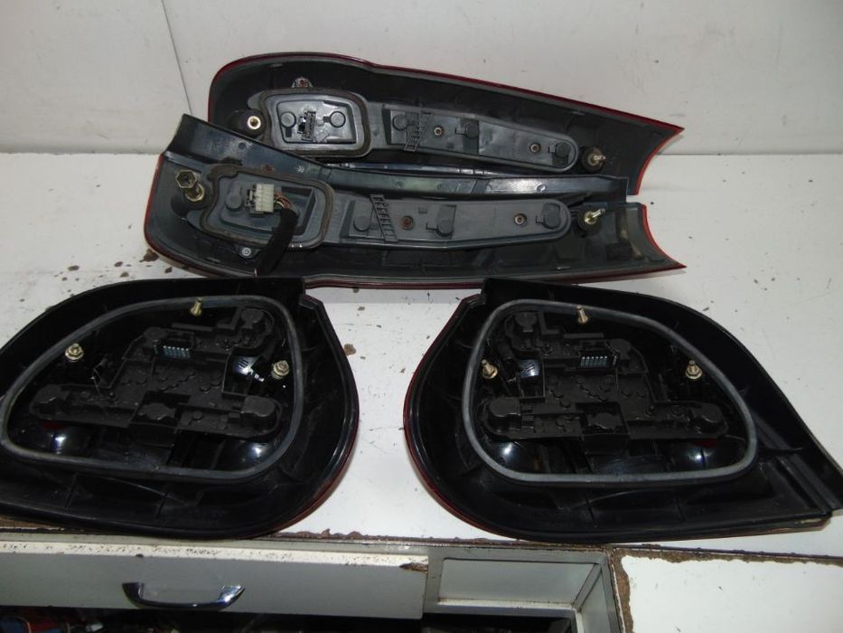 Fiat punto/ Renault megane farolins trás