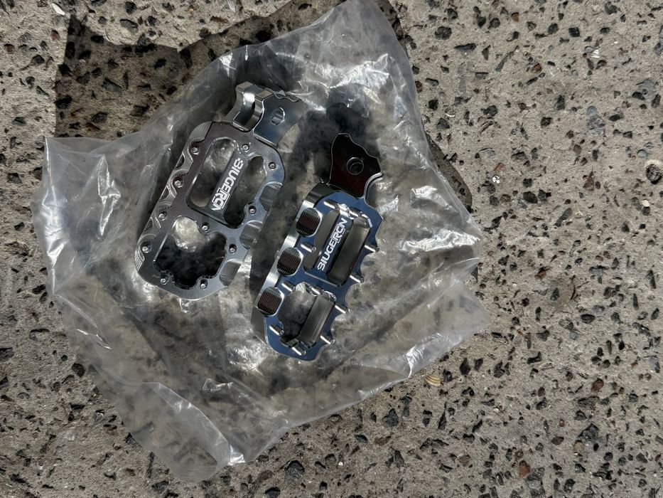 Продам подножки surron