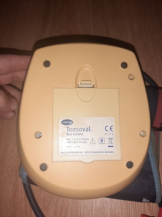 Medidor de tensão arterial tensoval