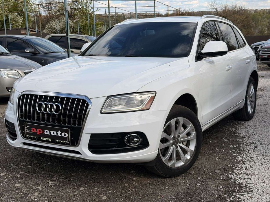 Audi Q5 2015 год рестайлинг 2.0 бензин.