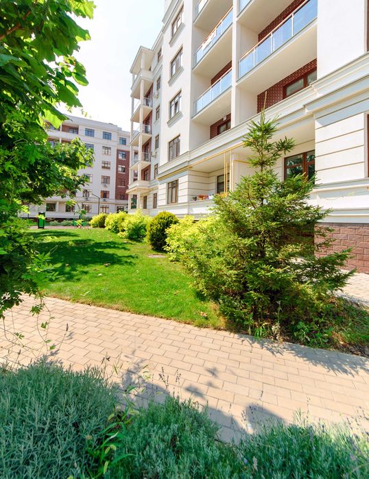 Простора квартира 74,6 м² у ЖК «Парк Совіньйон» | 4 поверх, АГВ, червона цегла