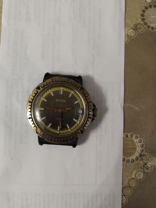Часы наручные  продам