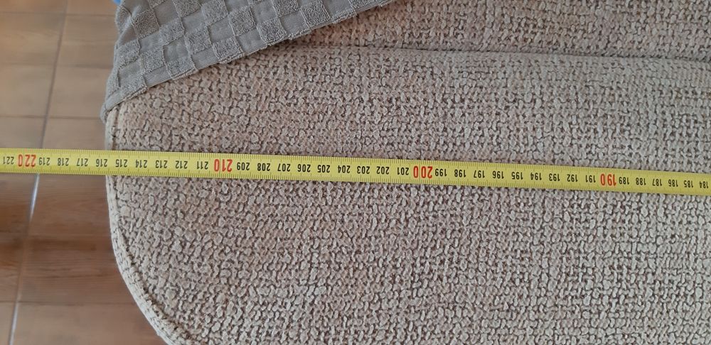 Sofa 3 lugares com 2 Puffs