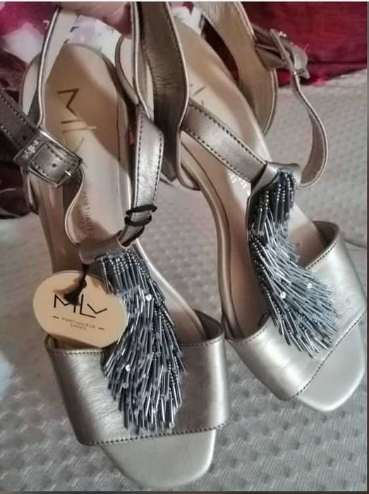 Sandalias festa MLV 38 Novas pele de 89,90 eur