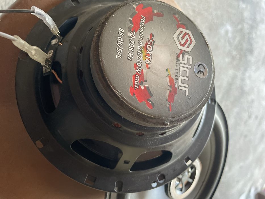Colunas Sicur 210w